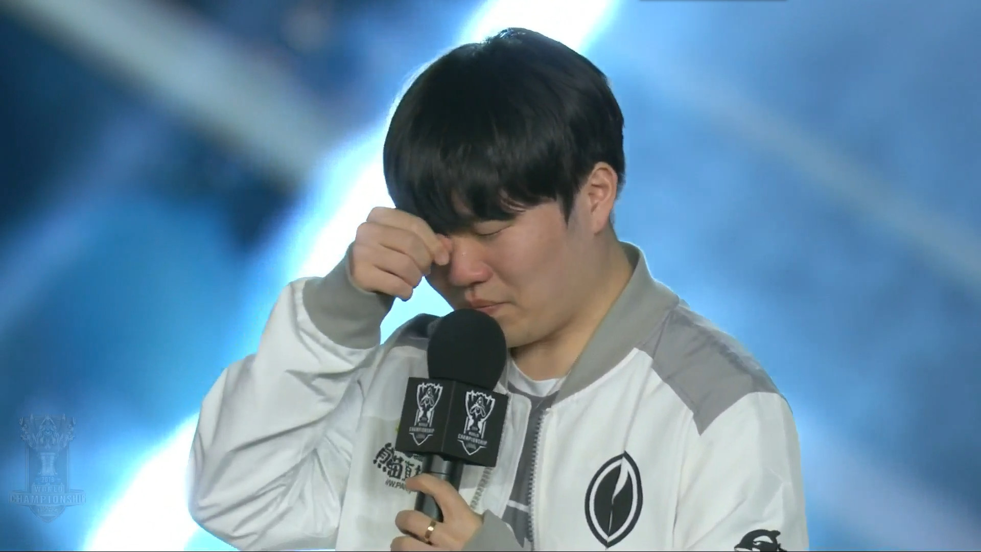 EDG近几个赛季都对RA保持着全胜，本赛季EDG的场均时长和血腥程度都表明他们的打法更加激进