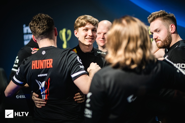 Tarzan：选皇子很好配合队友，八强打谁我们都不虚